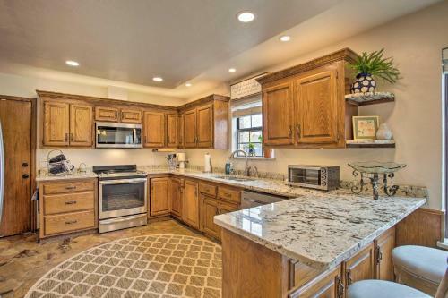 Spacious Bethany Home Near Lake Overholser!