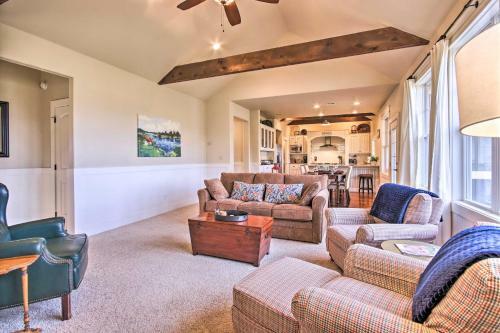 Dripping Springs Cottage With Deck And Lake Views