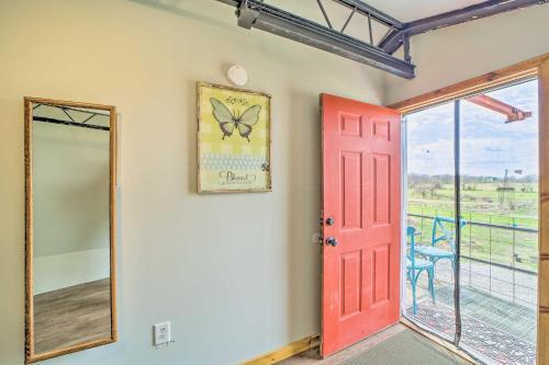 Apartamento Barn Studio With Deck And Views, Close To Dtwn!