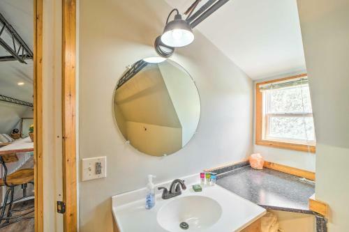 Apartamento Barn Studio With Deck And Views, Close To Dtwn!