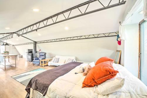 Apartamento Barn Studio With Deck And Views, Close To Dtwn!