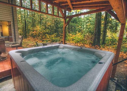 Salmonberry Retreat