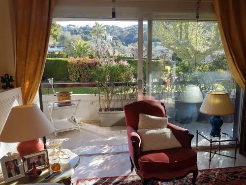 Apartamento 80m2 Dans Parc Class�, Piscine, Calme, 5mn De Cannes