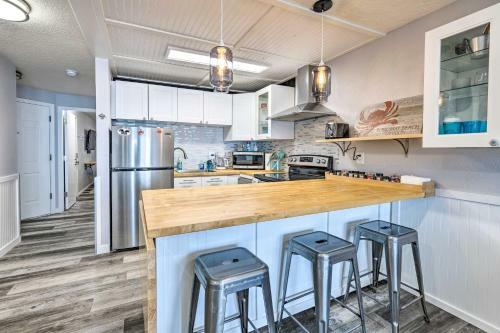 Apartamento Coastal Rockaway Beach Condo With Ocean Views!