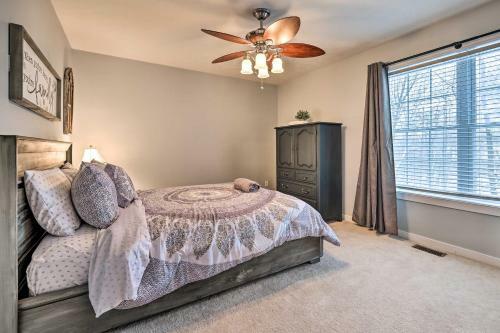 Spacious Home And Screened Porch On Golf Course