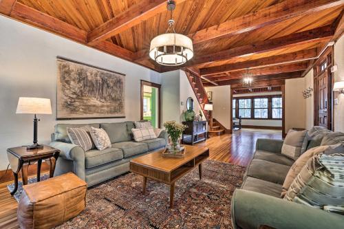 Pocono Pines Family Home With Private Hot Tub!