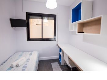 Hostal Residencia Universitaria Sant Agust�