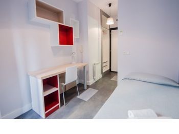 Hostal Residencia Universitaria Sant Agust�