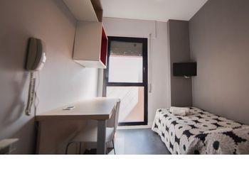 Hostal Residencia Universitaria Sant Agust�