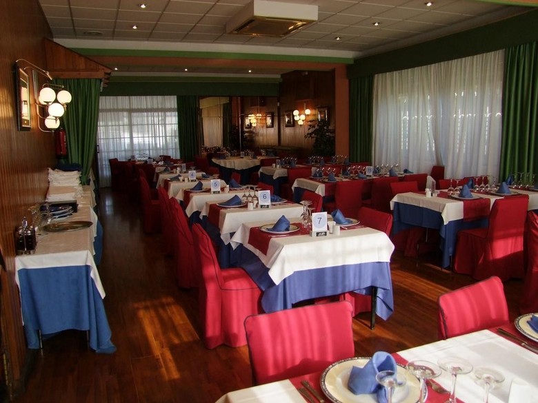 Hotel Montearag�n