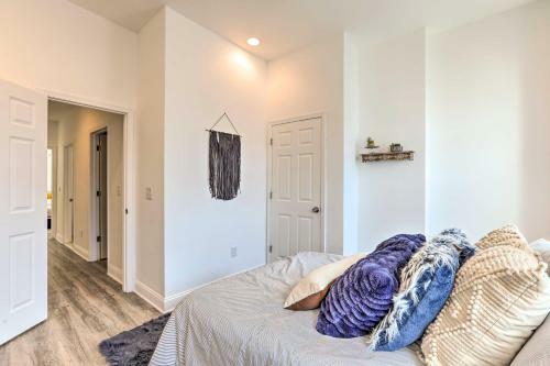 Pet-friendly Townhome With Nearby Attractions!