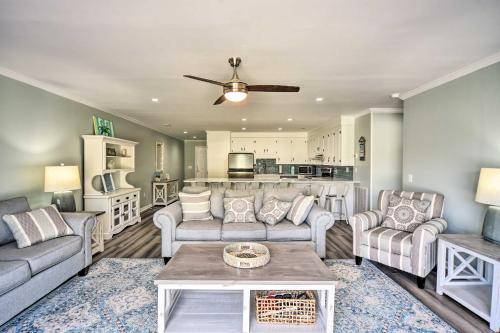 Chic Edisto Island Duplex - Half Mi To Beach!