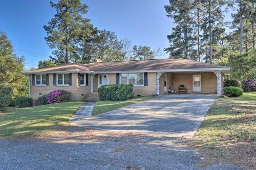 North Augusta Hideaway With Yard In Quiet Area!