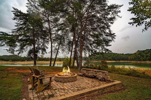 Ponderosa Log Cabin