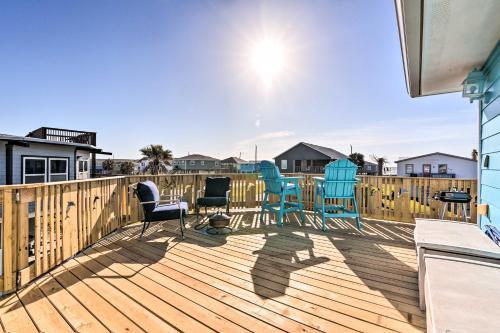 Surfside Escape With Deck About 1 Block To Beach!