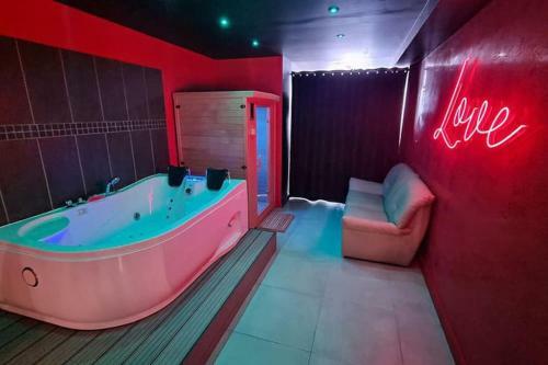 Apartamento The Room: � Vous De Jouer?
