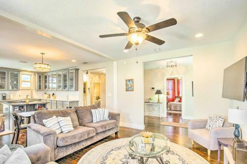 Pet-friendly San Antonio Home With Deck And Yard!