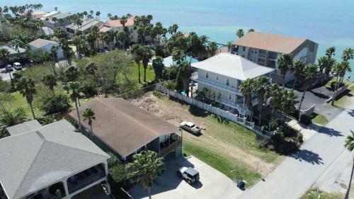 Atol Quad 4 Home