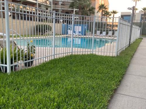 Apartamento 204 Las Brisas Bayfront Condos Condo