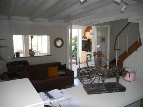 Jolie Maison Lac De Sesquiers