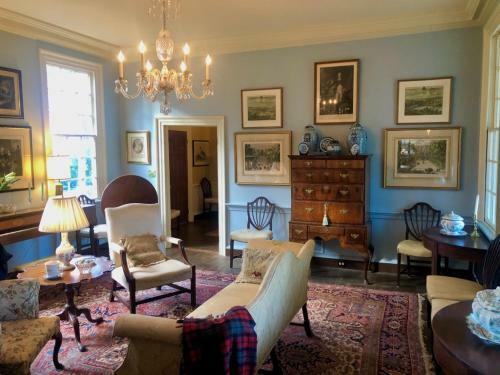Bed & Breakfast Hollymead House