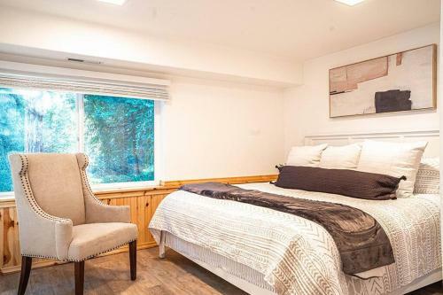 Oceanfront Retreat Mount Rainierking Bedgames