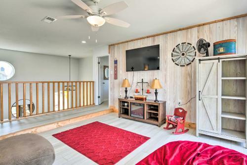 Prismatic Padre Island Escape On Canal Front!