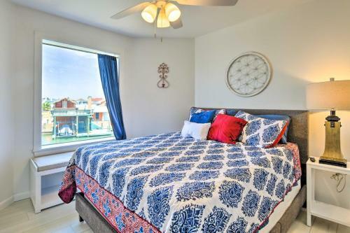 Prismatic Padre Island Escape On Canal Front!