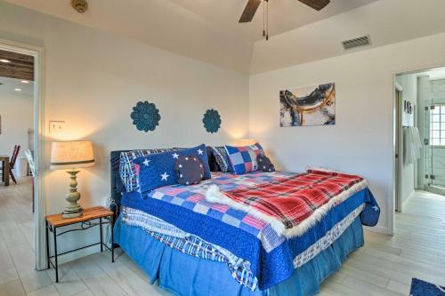 Prismatic Padre Island Escape On Canal Front!