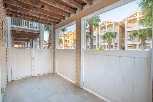Breezeways #206