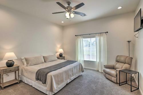 Bright Home With Yard, 4 Mi To Colorado River!