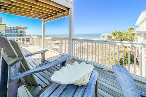 Coastal Vibes