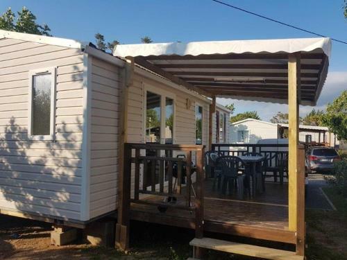 Mobilhome Au Camping Les Sables Du Midi