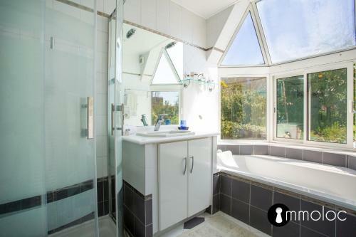 Charming Villa In Vence
