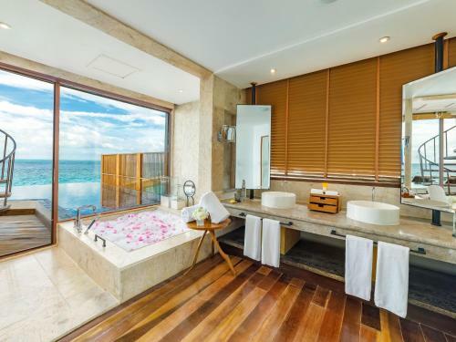 Hotel Ozen Reserve Experience - Luxury All Inclusive