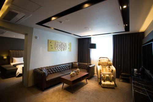 Golden Business Hotel