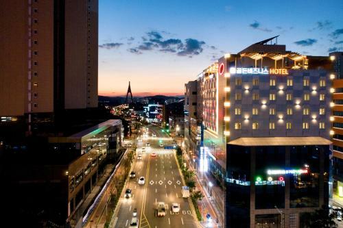 Golden Business Hotel
