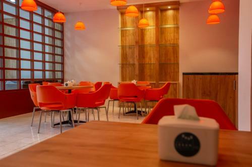 Hotel Urban Express Homtel - Serpong