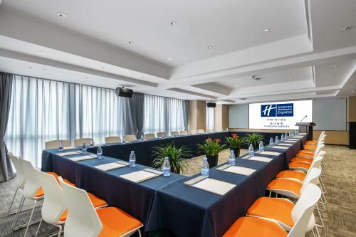 Holiday Inn Express Changsha Shengfu, An Ihg Hotel
