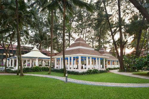 Hotel Dusit Thani Laguna Phuket - Sha Extra Plus