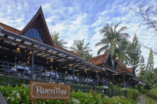 Hotel Dusit Thani Laguna Phuket - Sha Extra Plus