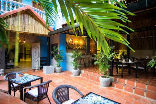 Villa D Riverside Boutique Hotel