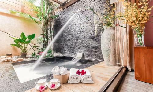 Bed & Breakfast Yage Hotspring House