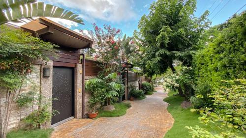 Bed & Breakfast Yage Hotspring House