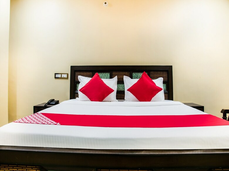 Hotel Oyo 29179 The Biztel