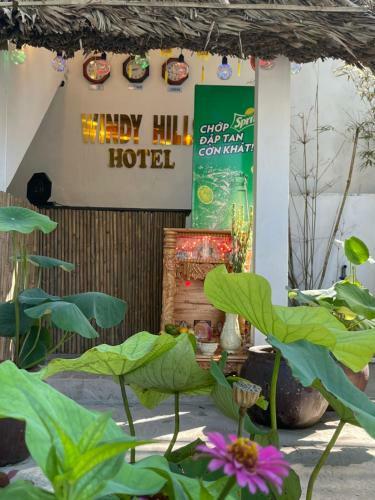 Windy Hills Hotel