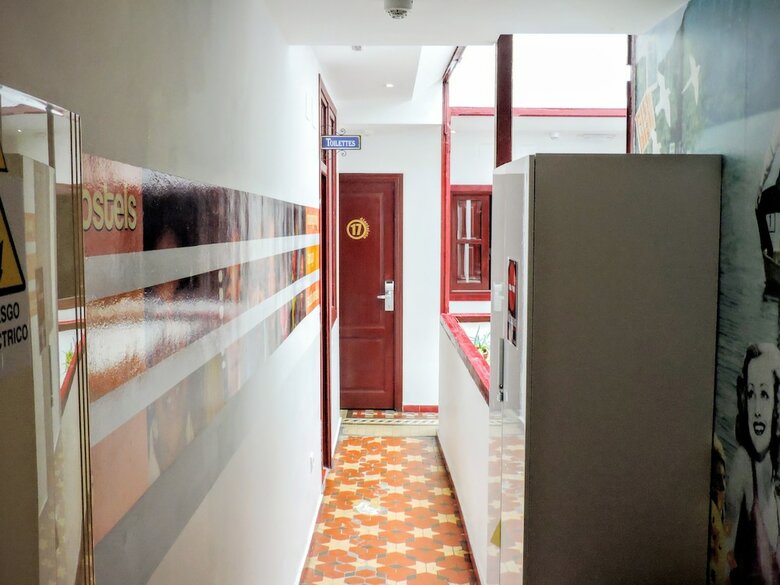 Hostal Home Youth Hostel By Feetup Hostels
