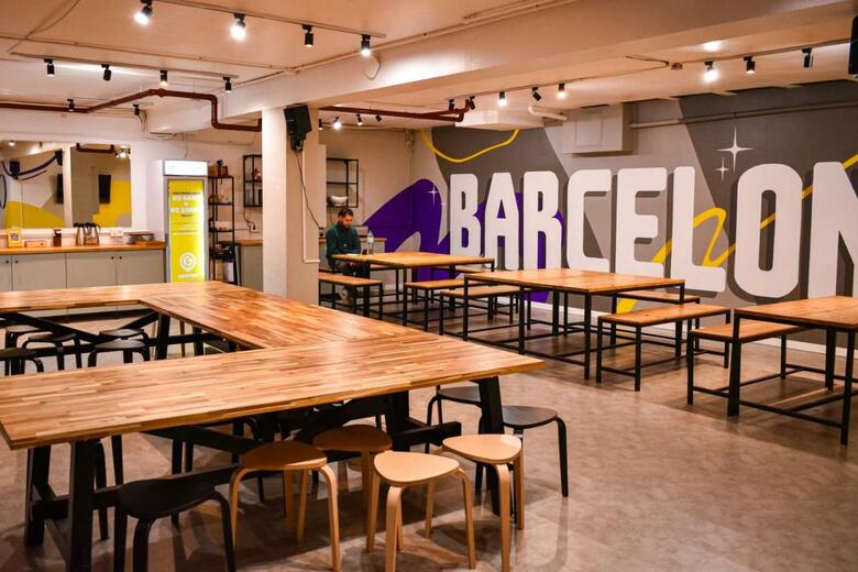 Hostal Onefam Les Corts
