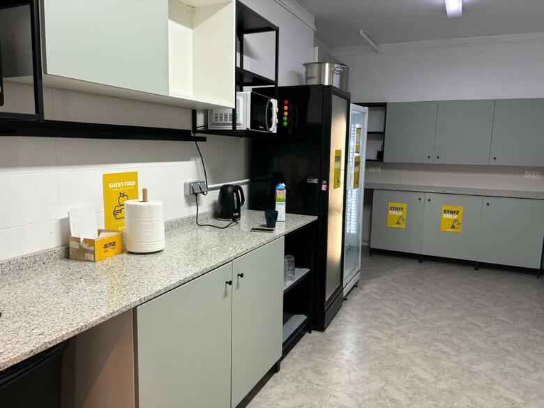 Hostal Onefam Les Corts