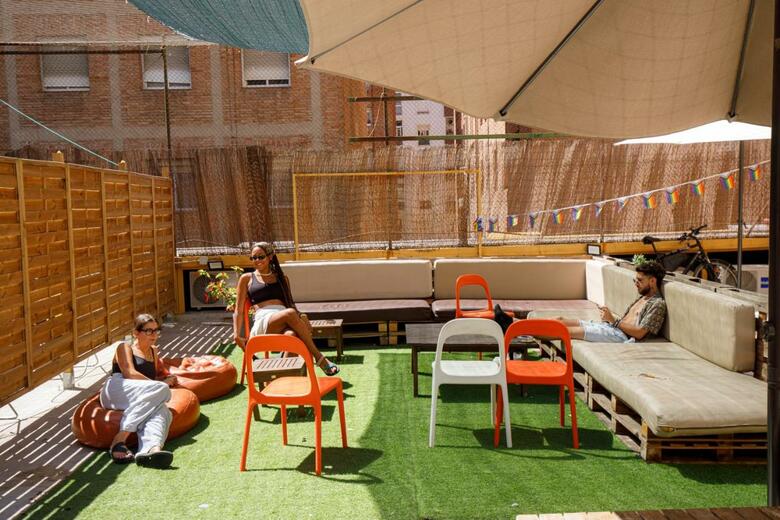 Hostal Onefam Les Corts